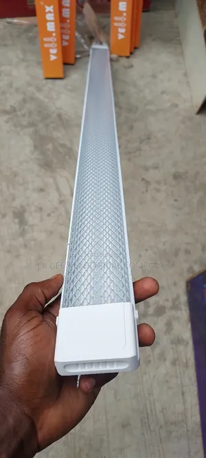 Vellmax 4ft Led Lighting Fixture.