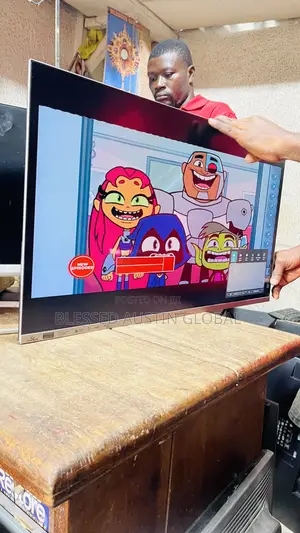 32 Inches Frameless Monitor
