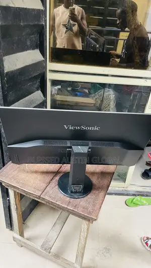32 Inches Frameless Monitor