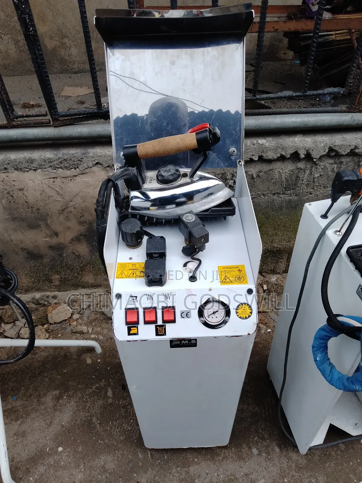Industrial Steaming Pressing Iron