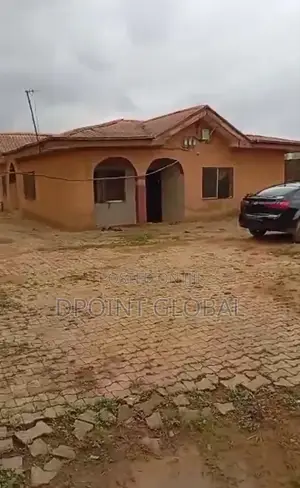 6bdrm Bungalow in Not Estate, Ipaja for sale