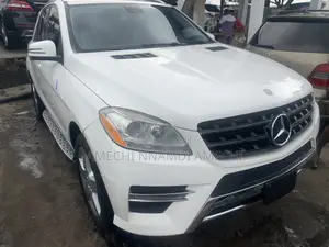 Mercedes-Benz M Class ML400 4MATIC 4dr SUV AWD (3.0L 6cyl Turbo 7A)