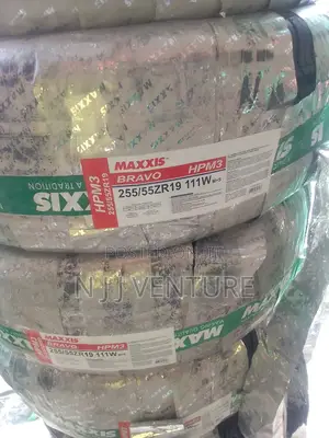 255 55 R19 Maxxis Non China