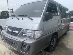 Mitsubishi Delica 2007 Grey