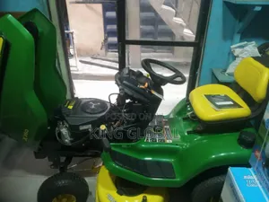 Brown New 18.5hp Driving Mower