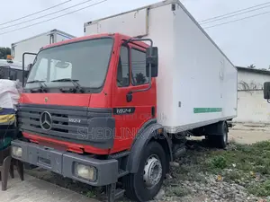 Foriegn Used Mercedes Benz 1824 Truck