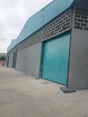 Warehouse With Cold Room