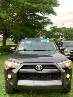 Toyota 4-Runner SR5 Premium 4dr 4x2 (4.0L 6cyl 5A) 2017 Gray