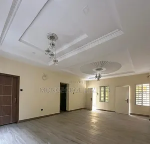 3bdrm Penthouse in Ikoyi for rent