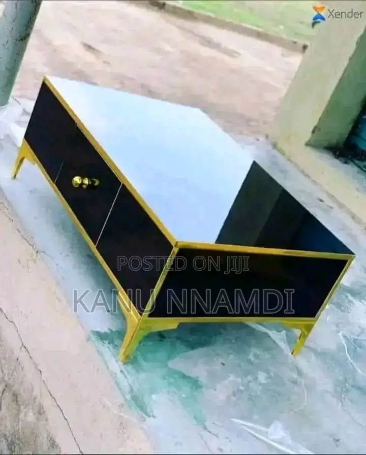Pallor Table Available