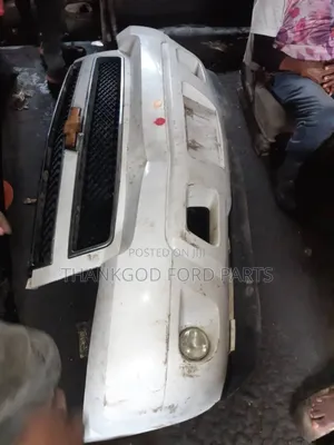Front Bumper Chevrolet Suburban/Avalanche 2008//2010/2012