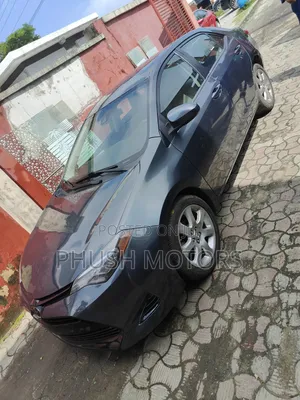 Toyota Corolla LE Eco (1.8L 4cyl 2A) 2019 Gray