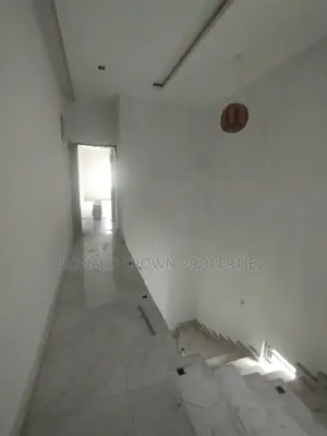 4bdrm Duplex in Ago Palace for rent