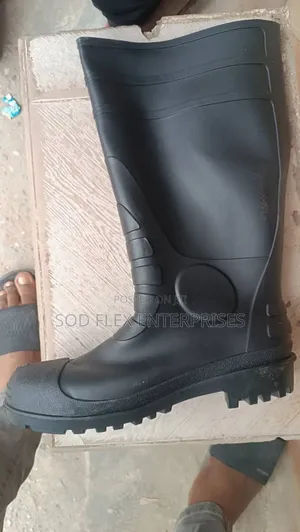 Photo - Black Safety Rain Boot 👢