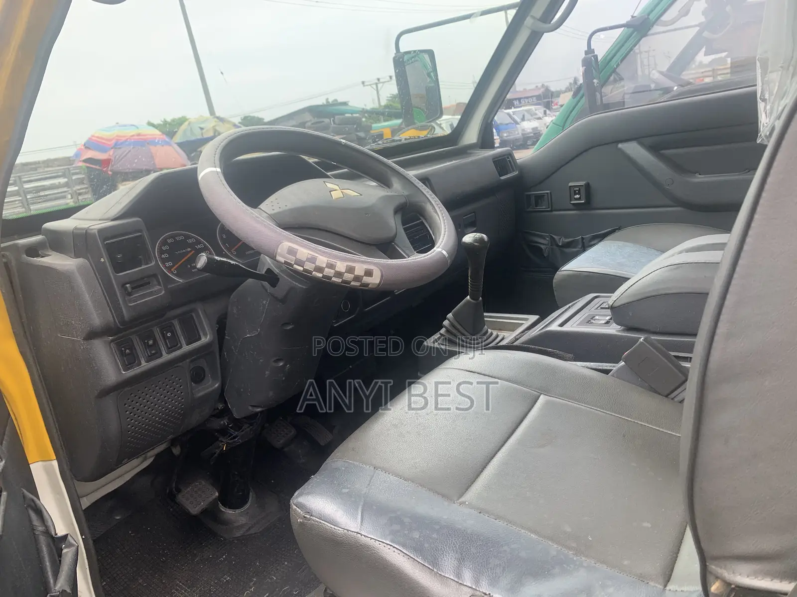 Mitsubishi Delica 2007 Yellow