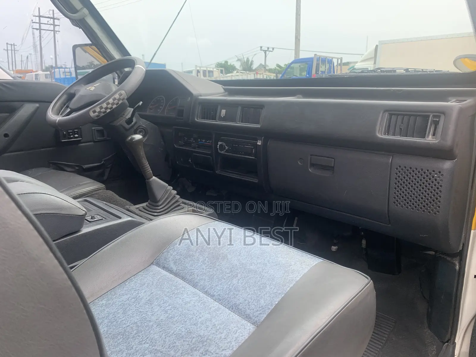 Mitsubishi Delica 2007 Yellow