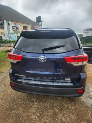 Toyota Highlander XLE 4dr SUV AWD (3.5L 6cyl 6A) 2015 Blue