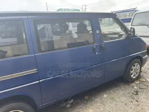 Volkswagen Transporter 2005 Blue