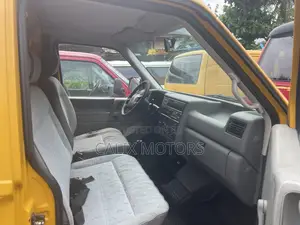 Volkswagen Transporter 2005 Blue