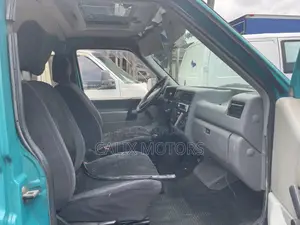 Volkswagen Transporter 2005 Green