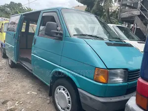 Volkswagen Transporter 2005 Green