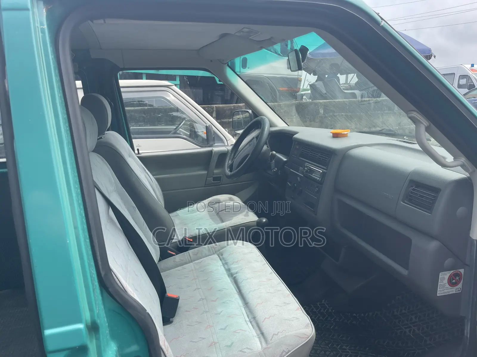 Volkswagen Transporter 2005 Green