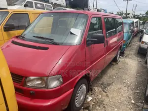 Volkswagen Transporter 2005 Red