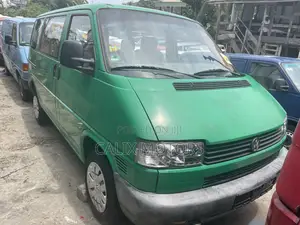 Volkswagen Transporter 2005 Green
