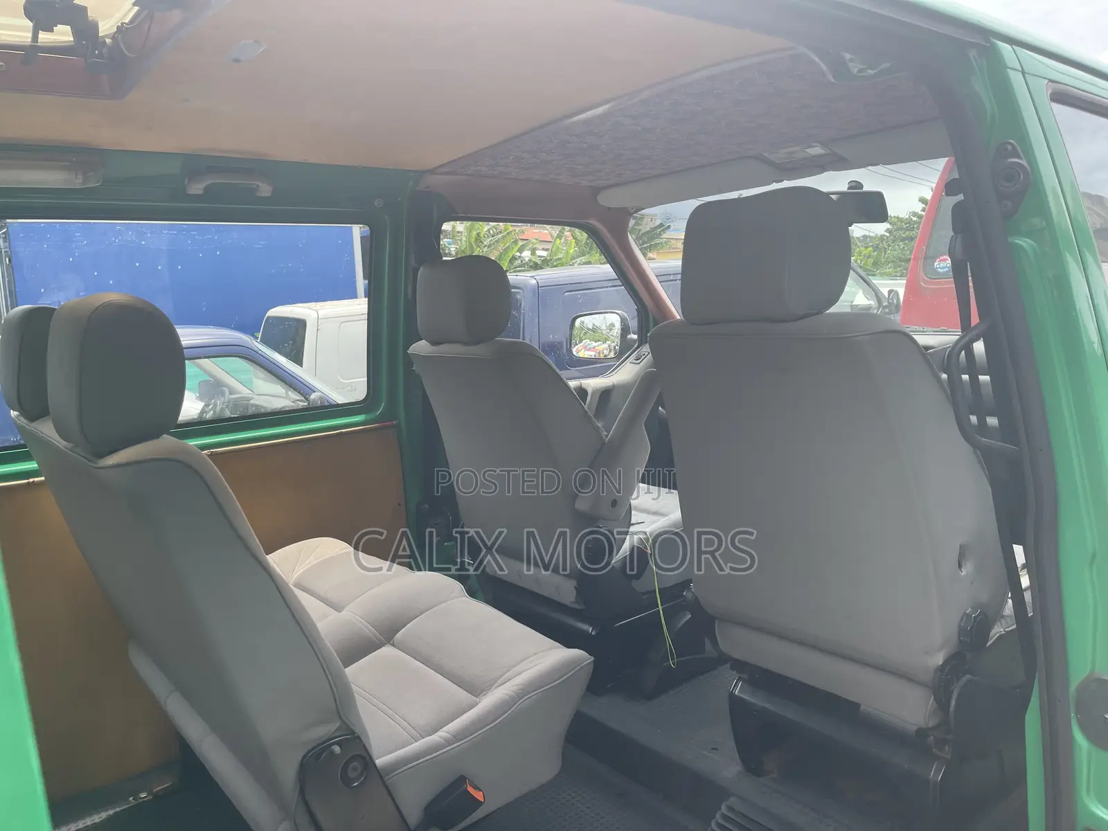 Volkswagen Transporter 2005 Green