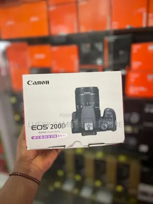 Canon 200d Camera With 18 to 55mm Lens