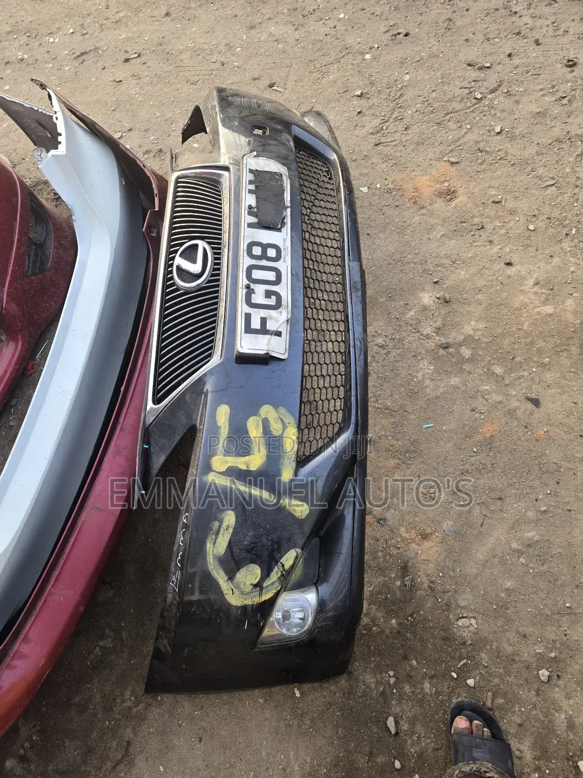 Bumper Is250 2008