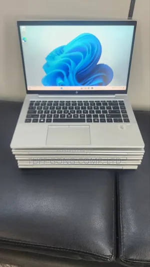 Photo - Laptop HP EliteBook 840 G7 16GB Intel Core i7 SSD 512GB
