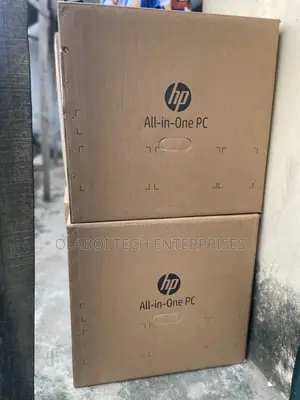 New Desktop Computer HP ProOne 600 G3 8GB Intel Core I5 SSD 256GB
