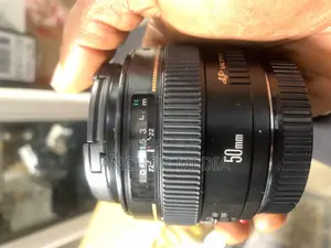 Clean Like New Uk Used Canon 50mm F1.4 Lens