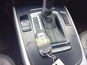 Audi A4 2.0T Premium quattro 4dr Sedan AWD (2.0L 4cyl Turbo 6M) 2014