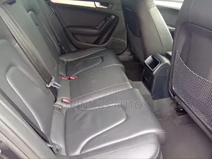 Audi A4 2.0T Premium quattro 4dr Sedan AWD (2.0L 4cyl Turbo 6M) 2014