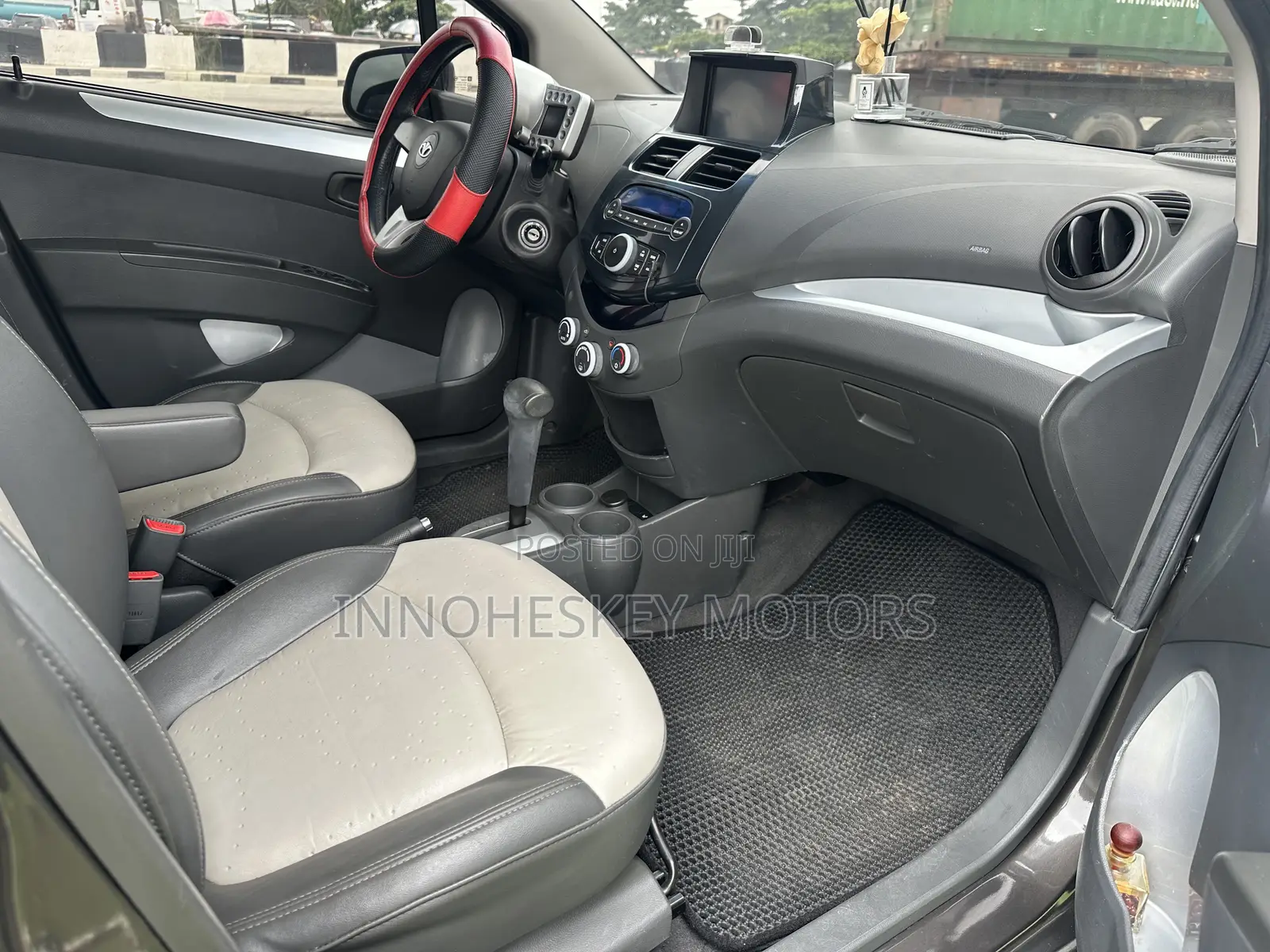 Chevrolet Spark Hatch LT 2011 Brown