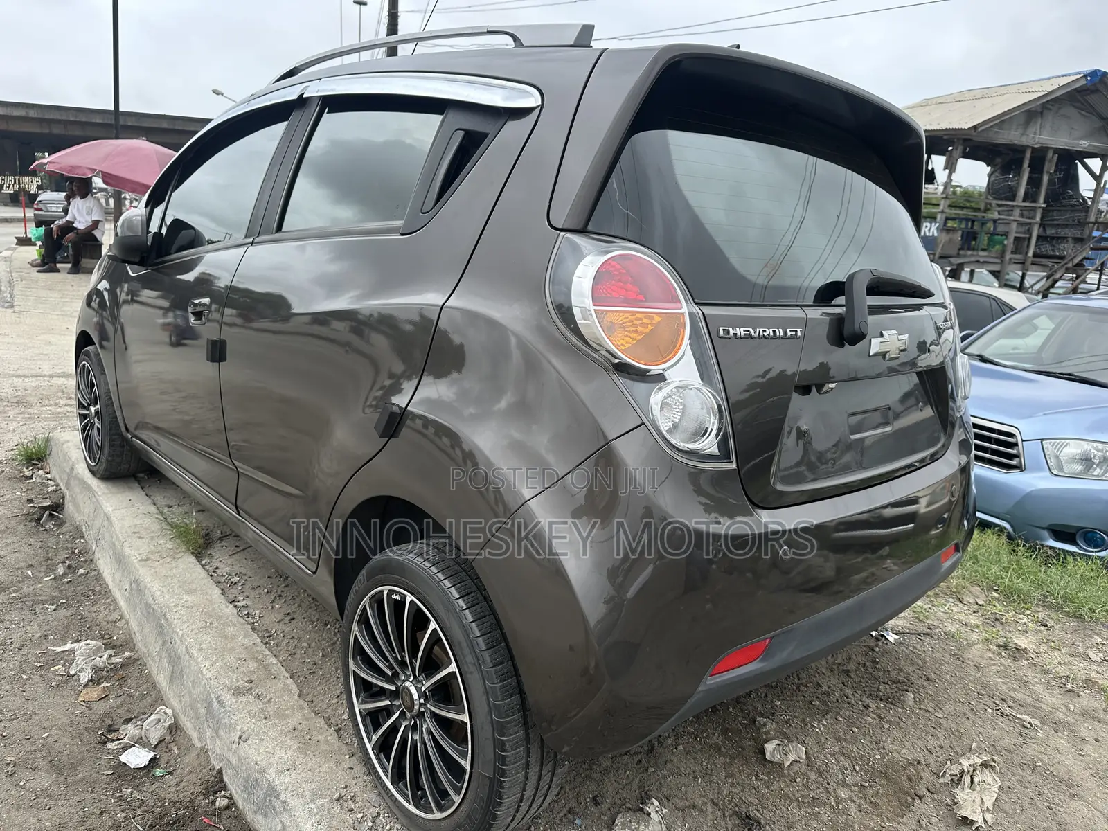 Chevrolet Spark Hatch LT 2011 Brown