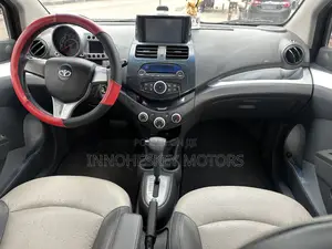 Chevrolet Spark Hatch LT 2011 Brown