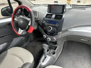 Chevrolet Spark Hatch LT 2011 Brown