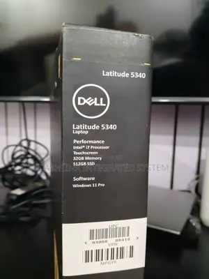 New Laptop Dell Latitude 5340 8GB Intel Core I7 SSD 512GB