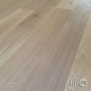 Laminating Wooden Floor Tiles