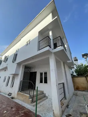 5bdrm Townhouse/Terrace in Mende for Sale