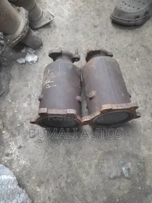 Manifold Catalyst for Nissan Pathfinder 2001-2004 Model