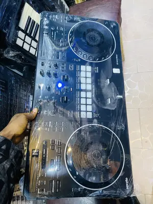 Two Months Used Rev5 Dj Controller