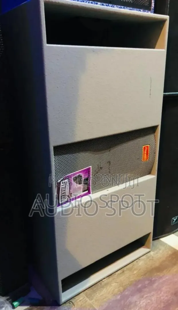 Yorkville Ls-218 Dual Compact 18