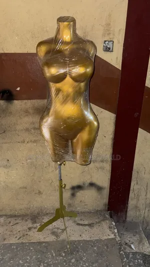 Nigeria Fibre Made Bbl Torso Form