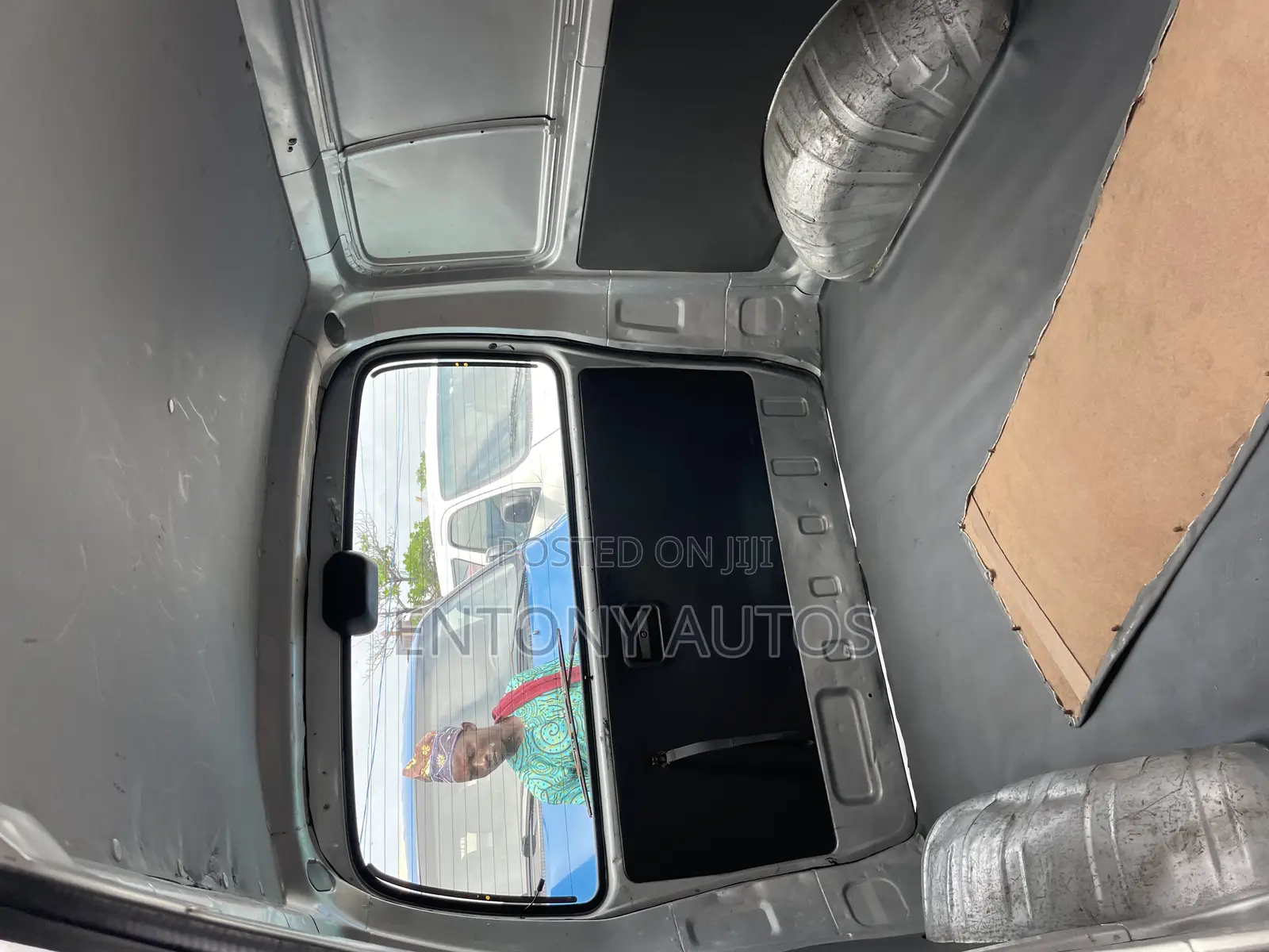 Toyota HiAce 2003 Silver