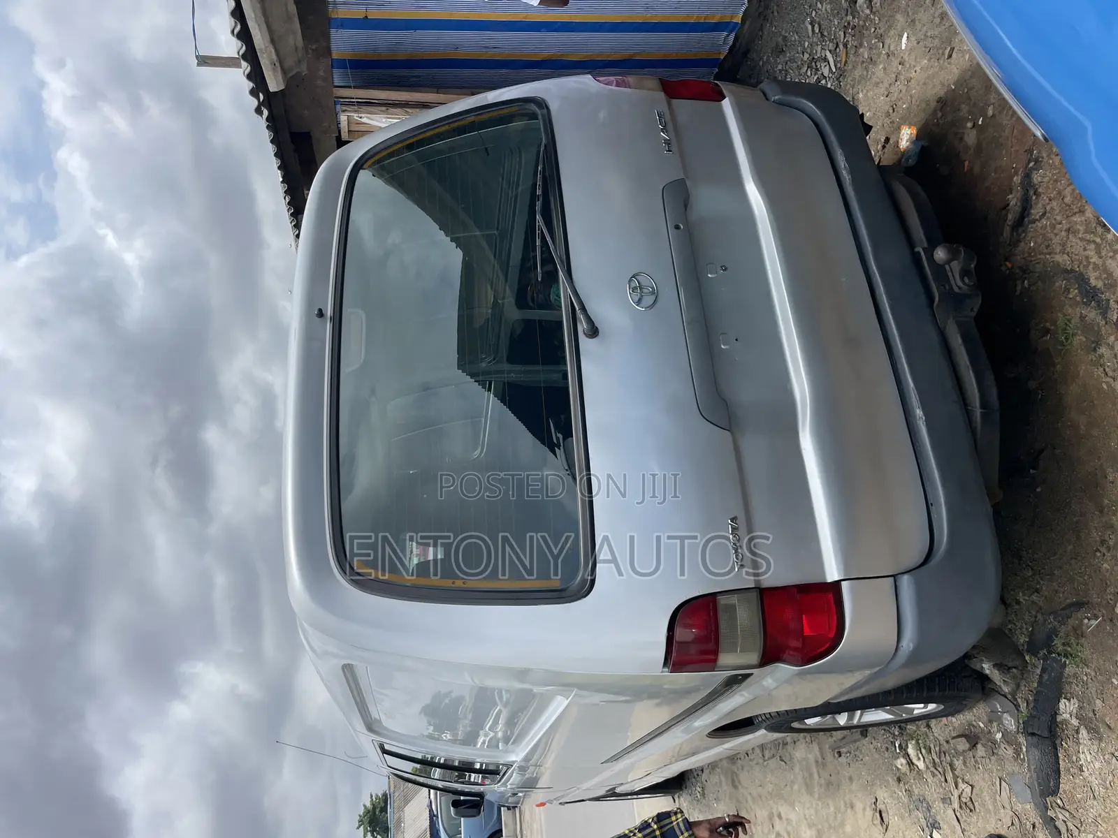 Toyota HiAce 2003 Silver