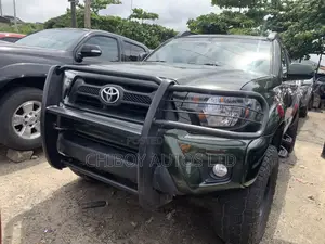 Toyota Tacoma 2014 Green